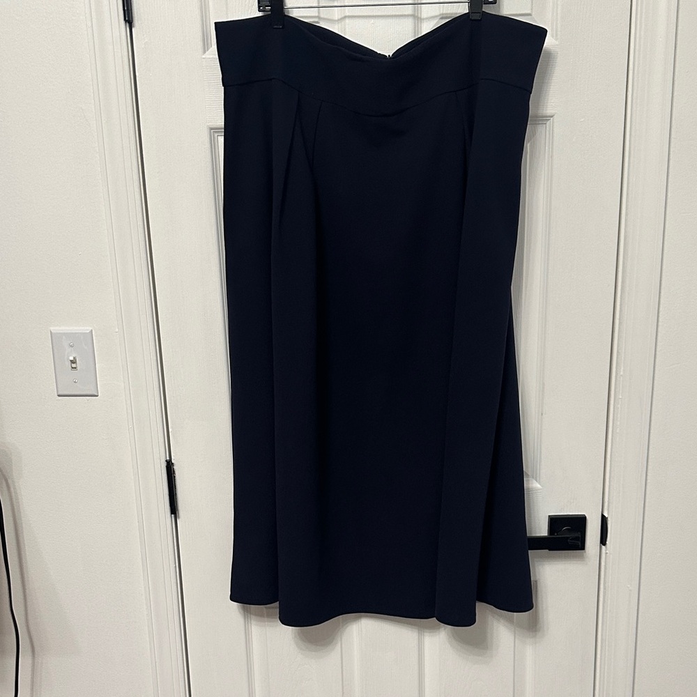 Elegant Navy Blue Midi Skirt